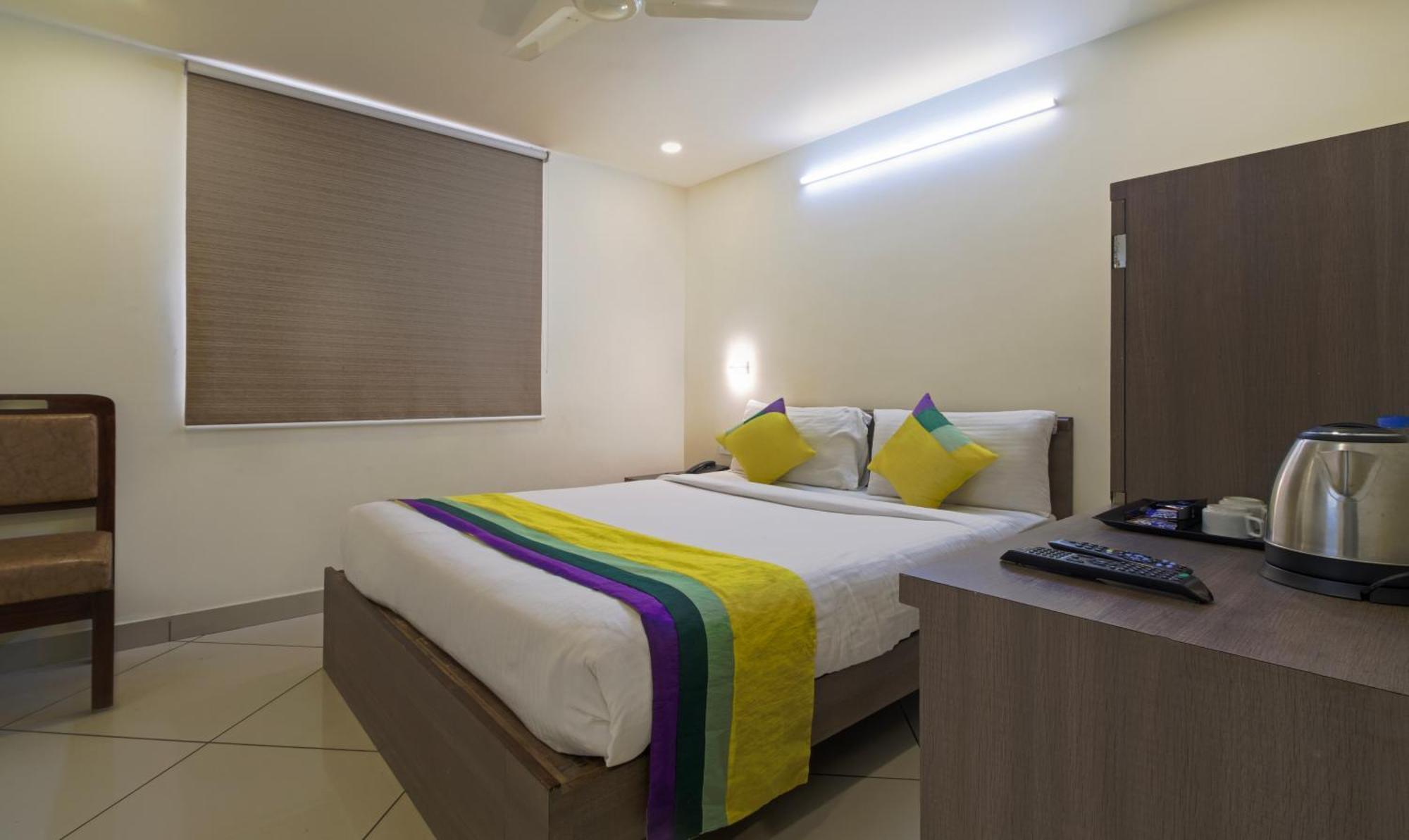 Itsy Hotels N Square Виджаявада Экстерьер фото